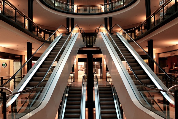 Największe centrum handlowe w Londynie – gdzie warto wybrać się na zakupy?