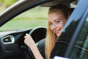 Fronting w ubezpieczeniach motoryzacyjnych w UK – czym jest i dlaczego go unikać?