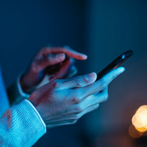 Jak sprawdzić kto dzwonił/numer telefonu w UK?