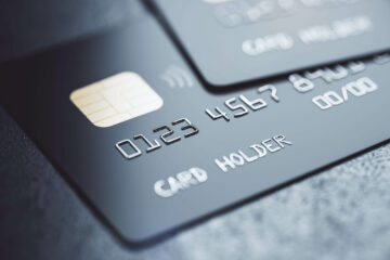 Karta kredytowa w UK – jak działa, jak uzyskać i czy warto ją mieć?